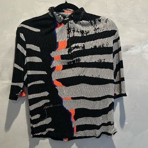 Jamie Sadock 90s style half zip